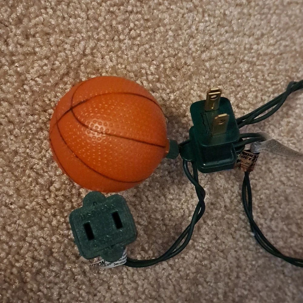 (Qty - 2) Basketball string of lights (18 feet long)